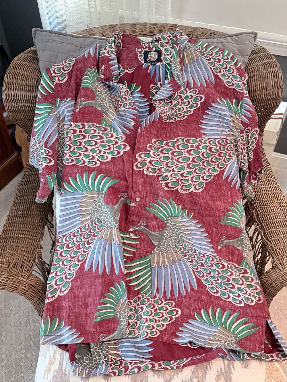 Reyn Spooner Aloha Hawaiian button-front shirt bold peacock/tropical print